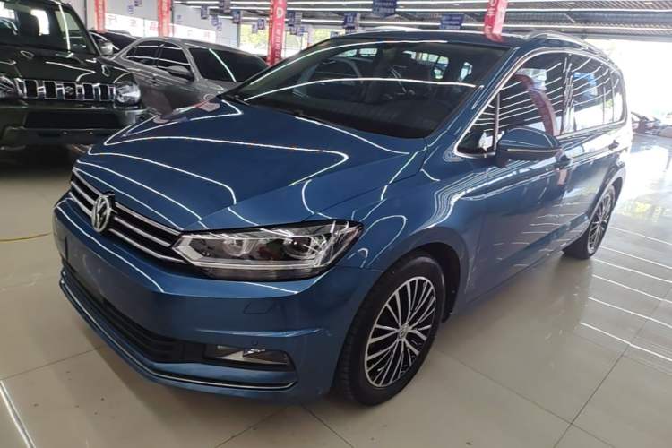 Used Volkswagen Touran 2018 Volkswagen Touran L 330TSI DSG Luxury Edition