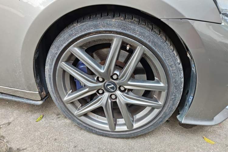 Used Lexus IS 2015 200t F SPORT
