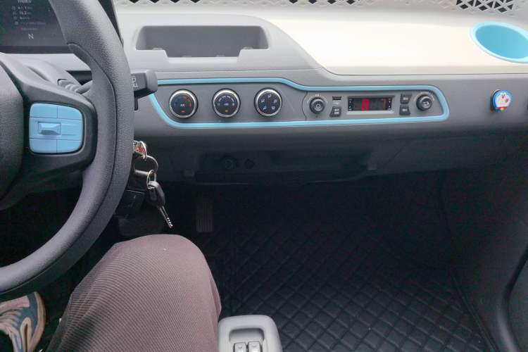 Used Dongfeng Fengon MINIEV 2022 Simple Style Comfort Version Audio And AC Panel