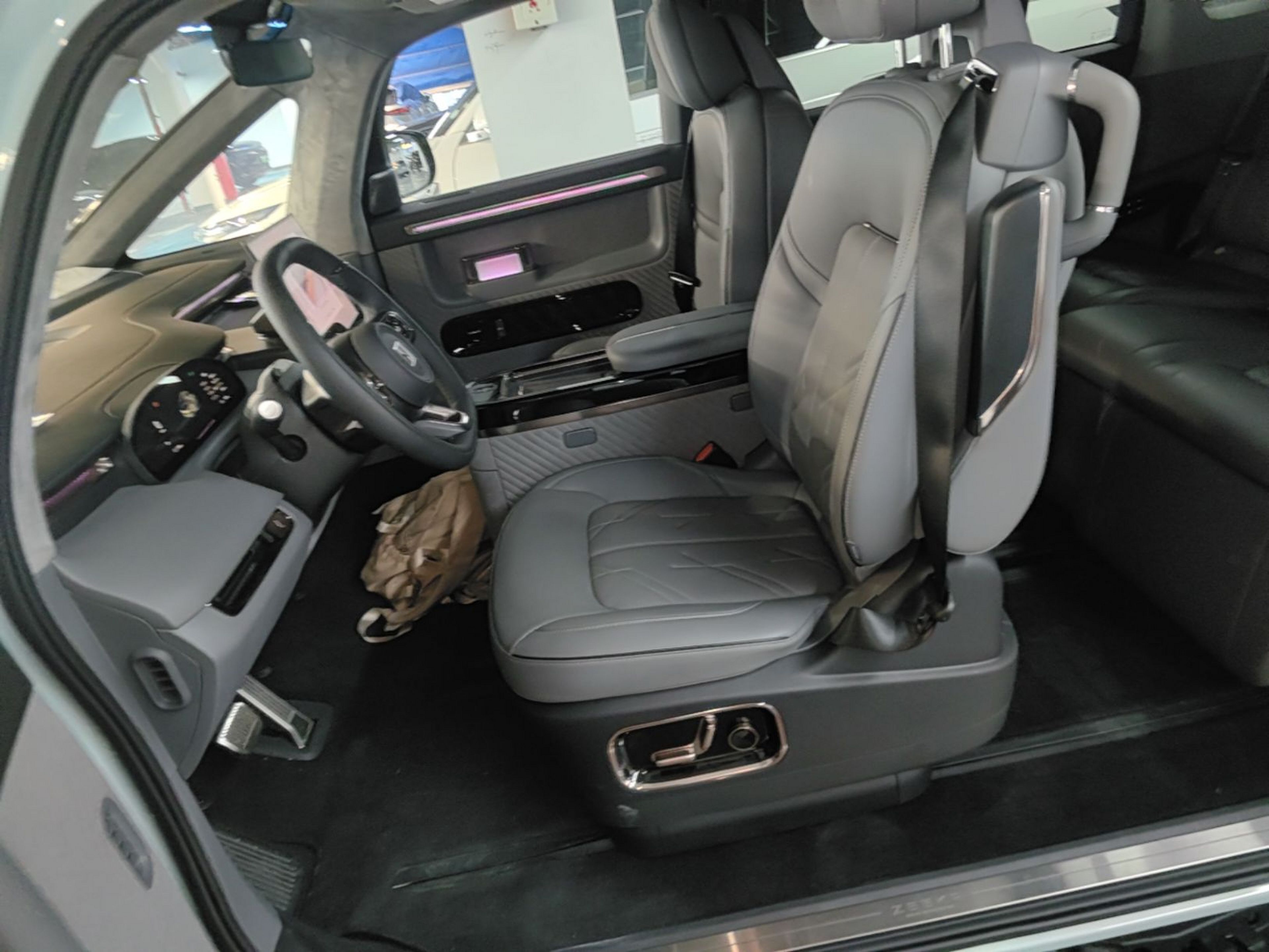 Interior delantero