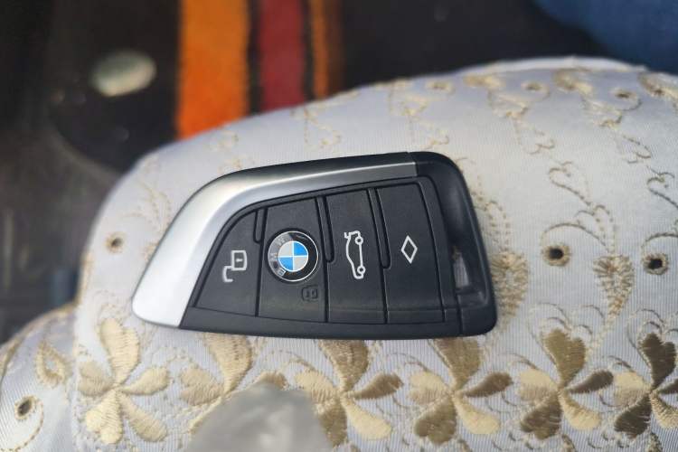 Used BMW 3 Series 2022 325Li M Sport Package Vehicle Key