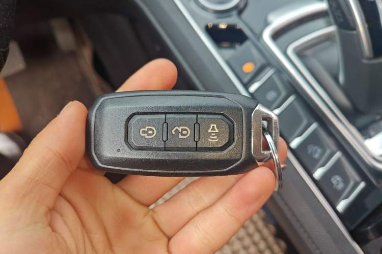 Used JMC Yuhu 9 2020 2.0T Automatic Diesel 4x4 Comfort Edition