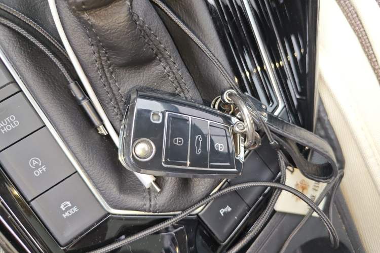 Used Volkswagen Tayron 2023 280TSI Two-Wheel-Drive Luxury Plus Advanced Version
