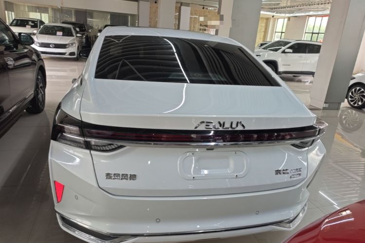 Used Dongfeng Aeolus Yixuan MAX 2023 1.5T Ultra-Stylish Trendsetting Dad Edition