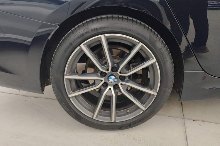 Used BMW 3 Series 2021 Restyled 325Li M Sport Package
