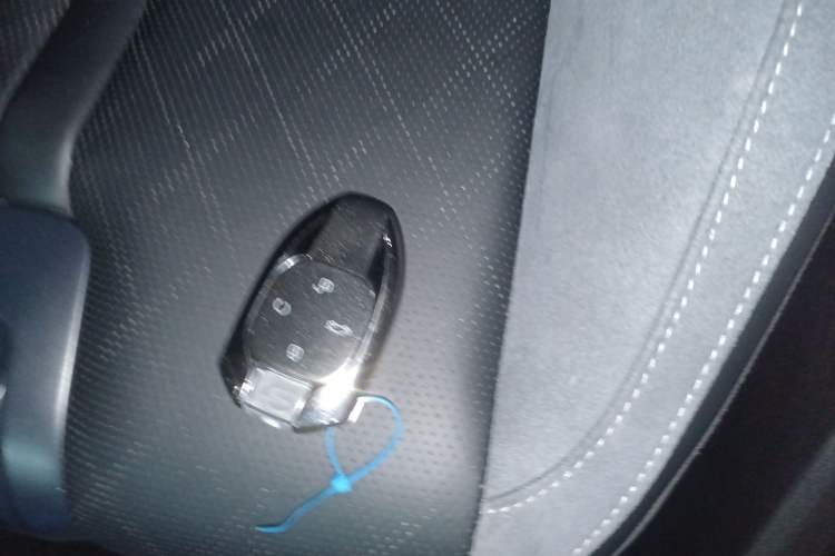 Used GAC Trumpchi EMPOW 2023 400T Automatic R PRO Interior 1