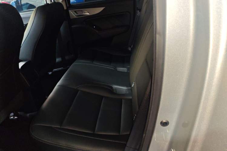 Used Great Wall Poer 2020 2.0T Commercial Version Automatic Diesel 4x4 Elite Long-Box GW4D20M
