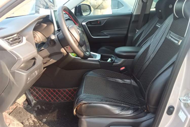 Used Toyota Wildlander 2020 2.0L CVT Two-Wheel Drive Leading Edition