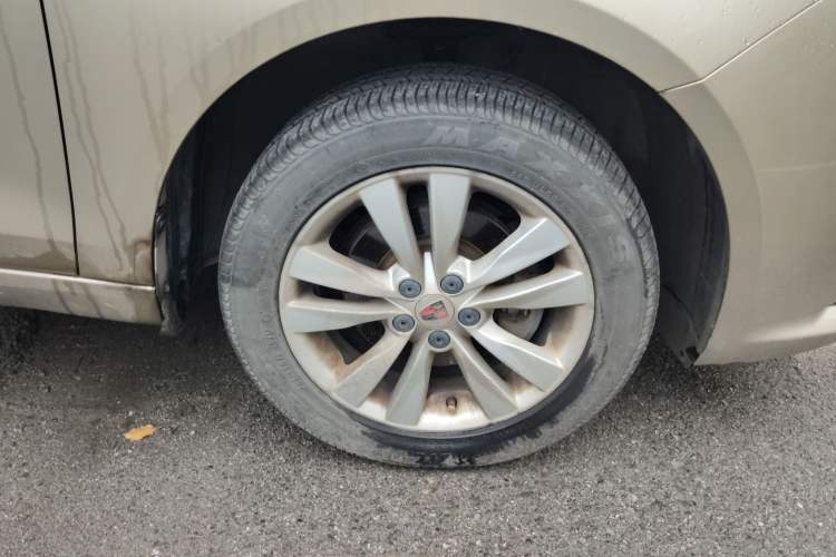 Used Roewe 360 2015 1.5L Automatic Luxury Edition Right Front Wheel Hub