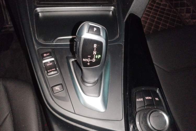 Used BMW 3 Series 2017 320Li Fashion Model Gear Lever