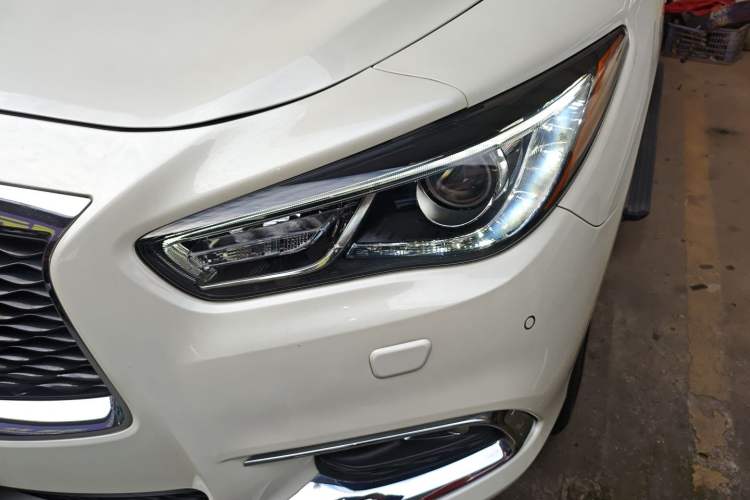 Used Infiniti QX60 2018 2.5 S/C Hybrid Two-Wheel-Drive Excellence Edition China VI Standard Left Front Headlight