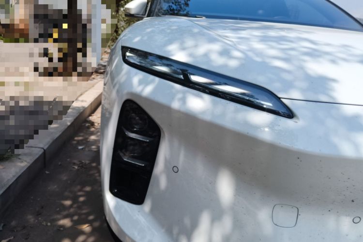 Used Nio ET5T 2025 75 kWh Touring Right Front Headlight