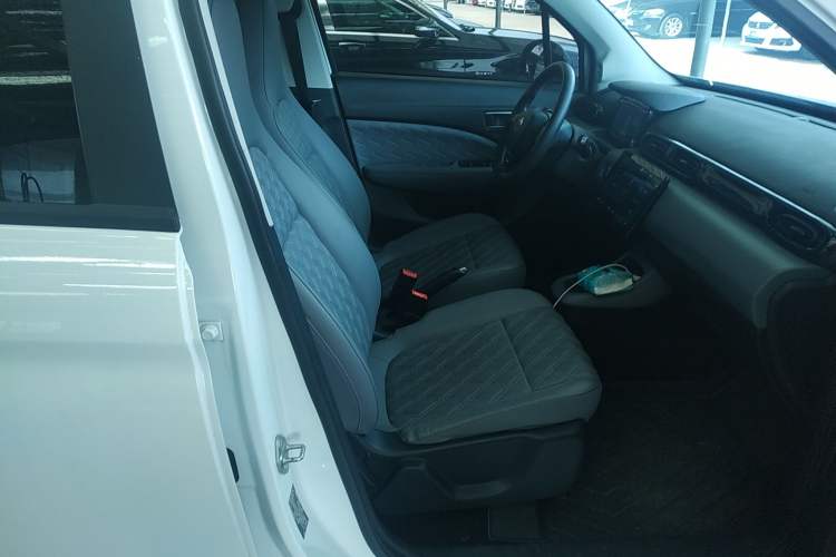 Used Leapmotor T03 2021 400 Comfort Edition Right Front Seat