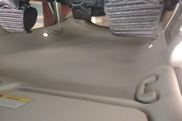 Used Honda Avancier 2017 240TURBO Two-Wheel Drive Elite Edition Headliner