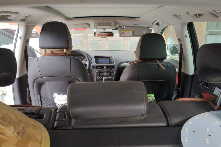 Used Audi Q5 2017 Plus 40 TFSI Technology Model Headliner