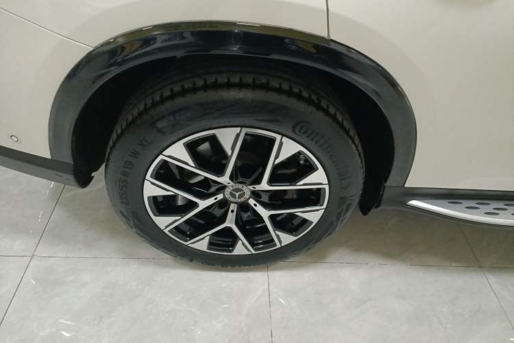 Used Mercedes-Benz GLC 2023 GLC 260 L 4MATIC Luxury Model 5 Seats