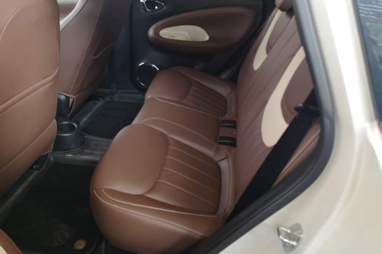 Used Wuling Bingo 2023 410 km Lingxi Deluxe Edition Left Rear Seat