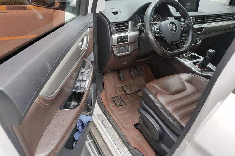 Used FORTHING Joyear X6 2017 Jingxiang Series 1.5T Manual Luxury Model