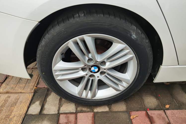 Used BMW 3 Series 2017 320Li Fashion Model
