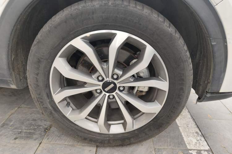 Used Wey VV6 2018 2.0T Two-Wheel-Drive Ultra-Luxury Version China V Standard
