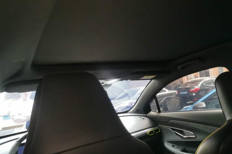 Used CHANGAN UNI-T 2021 1.5T Sport Edition Flagship Version Headliner