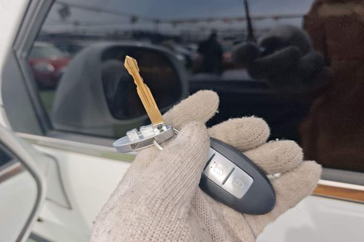 Used Chevrolet Captiva 2015 2.4L Two-Wheel Drive Urban Version 7 Seats