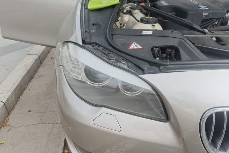 Used BMW 5 Series 2013 525Li Luxury Model
