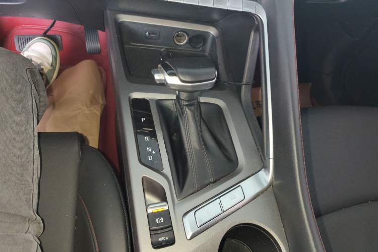 Used CHANGAN CS35PLUS 2022 Blue Whale NE 1.4T DCT Luxury Model