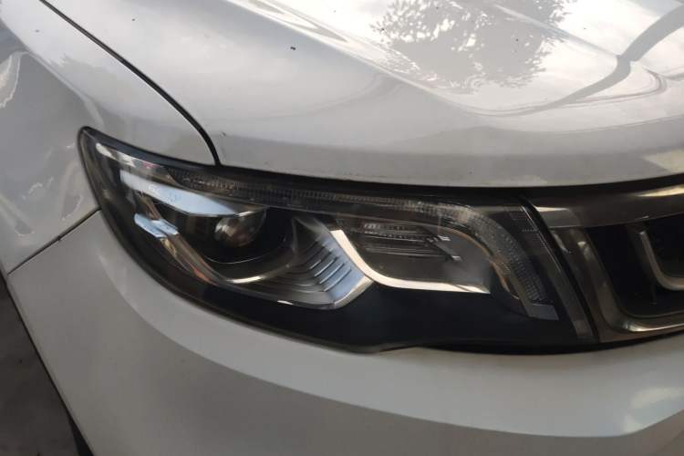 Used Geely Auto Emgrand X7 Sport 2018 1.8TD Automatic Two-Wheel Drive Smart Connect 4G Internet Edition