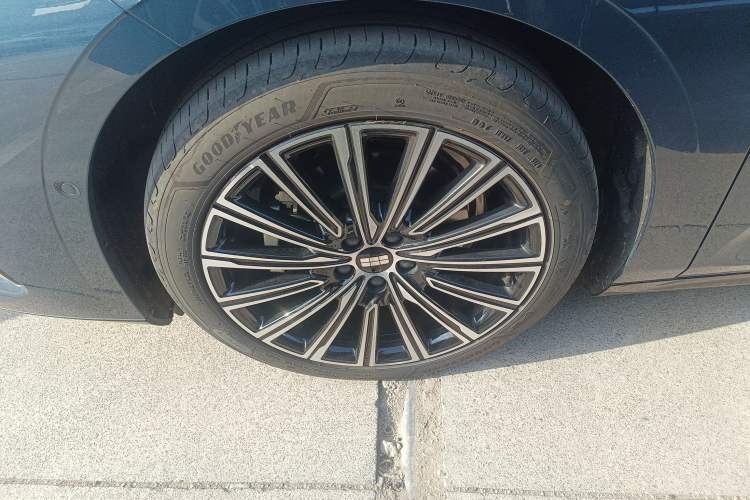 Used Geely Galaxy 8 2025 130km EM-P Starship Edition