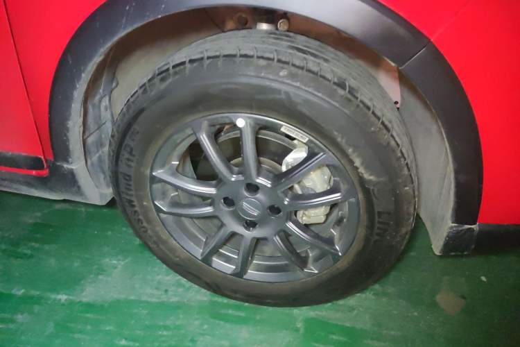 Used Geely Auto Vision X3 2021 PRO 1.5L CVT Deluxe Model Right Front Wheel Hub