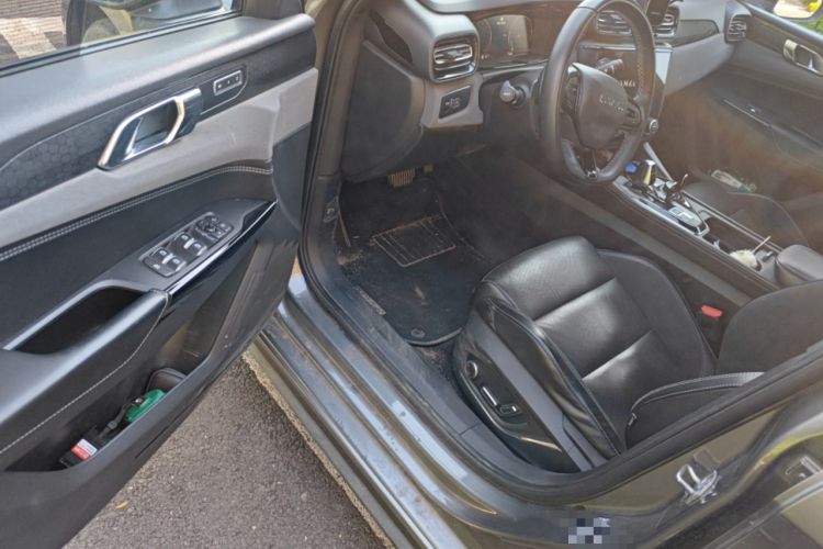 Used Lynk & Co 03 2022 1.5TD DCT JingPro Driver Seat