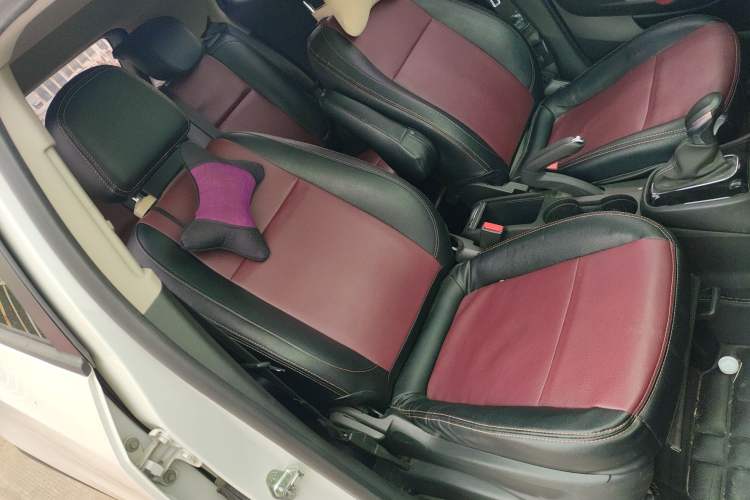 Used Buick Encore 2016 18T Automatic Two-Wheel Drive Urban Leading Edition Right Front Seat