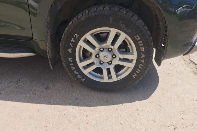 Used Toyota Prado 2010 4.0L Automatic VX NAVI Right Front Wheel Hub