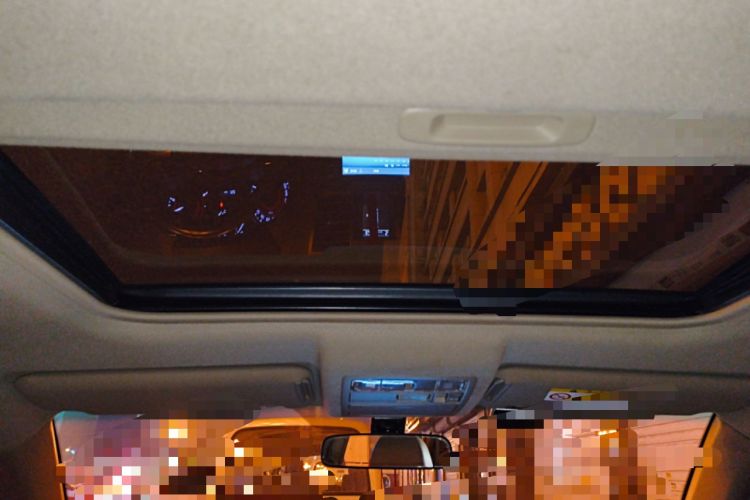 Used Toyota Highlander 2012 2.7L Two-Wheel Drive 7-Seater Luxury Edition
