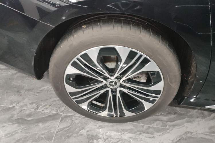 Used Mercedes-Benz E-Class 2025 Facelift E 300 L Luxury Edition