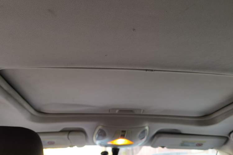 Used GAC Trumpchi GS5 2013 1.8T Automatic All-Wheel-Drive Luxury Edition Headliner