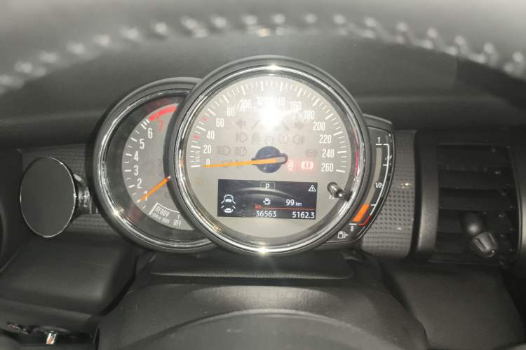 Used MINI 2016 1.5T COOPER Five-Door Edition