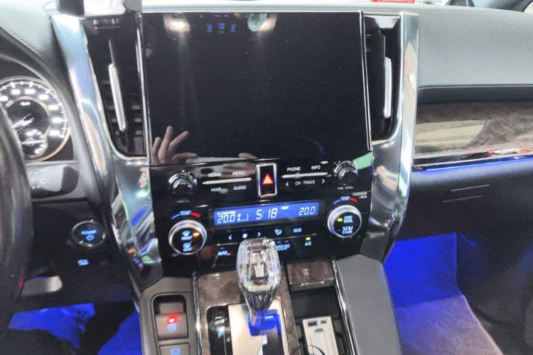 Used Toyota Vellfire 2019 Dual-Engine 2.5L HV Prestige Edition
