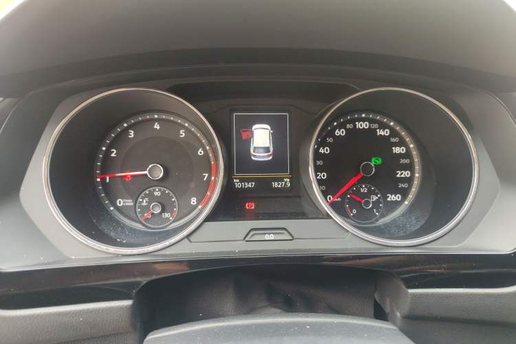 Used Volkswagen Tiguan L 2017 330TSI Automatic Two-Wheel Drive Comfort Edition Instrument Cluster