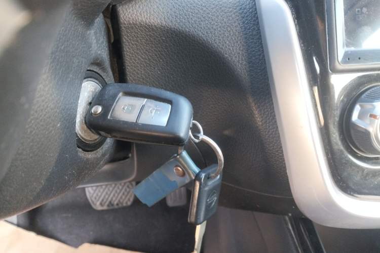 Used Nissan Tiida 2016 1.6L CVT Cool Dynamic Edition Interior 1