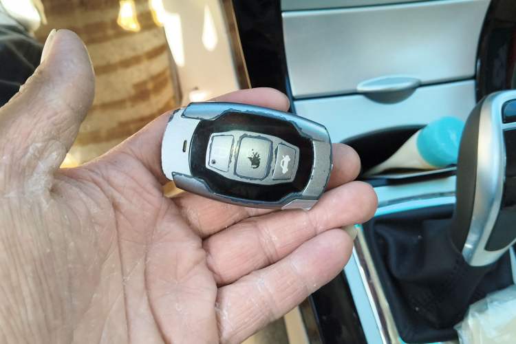 Used BYD e5 2017 300 Prestige Edition