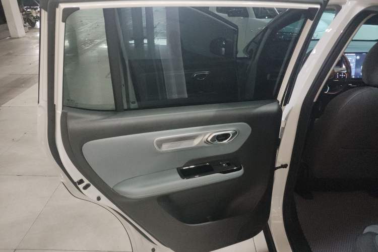 Used AION Y 2023 Plus 610 Enjoy Edition