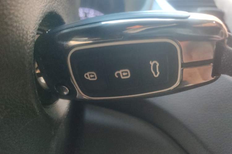 Used Hyundai Verna (new generation) 2016 1.4L Automatic Cool Edition GLS
