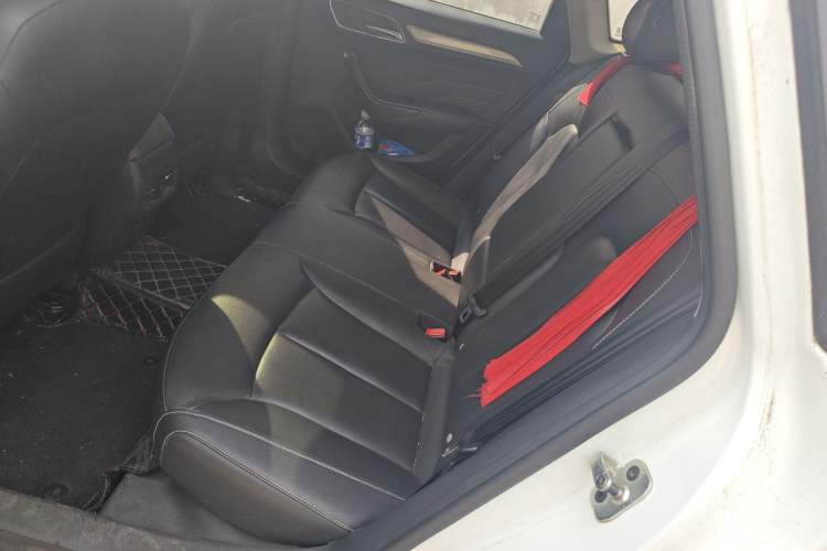 Used Roewe i6 2019 PLUS 1.6L CVT 4G Connected Flagship Deluxe Edition