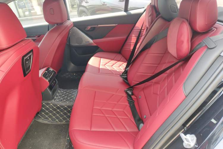 Used BMW 5 Series 2024 530Li Leading Model M Sport Package
