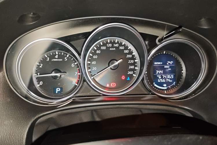 Used Mazda CX-5 2014 2.0L Automatic Two-Wheel Drive Urban Version
