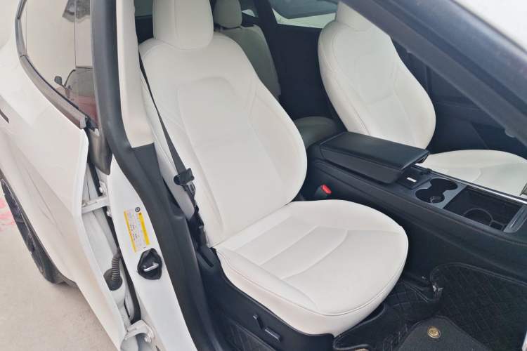 Used Tesla Model Y 2022 Rear-Wheel-Drive Version
