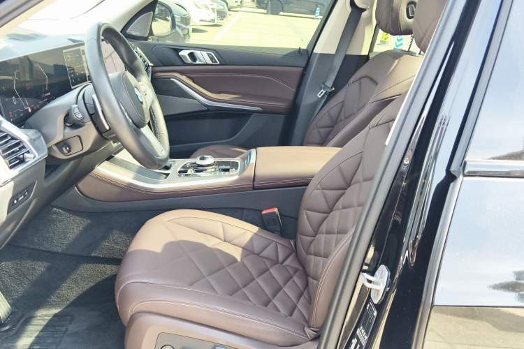 Used BMW X5 2023 xDrive 30Li Luxury M Sport Night Edition Package