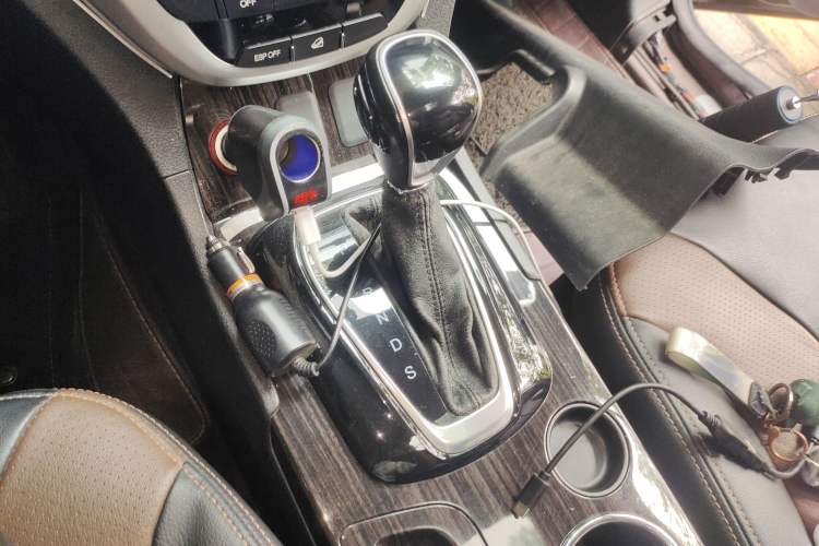 Used GAC Trumpchi GS5 Super 2015 1.8T Automatic Two-Wheel Drive Luxury Navigation Edition
